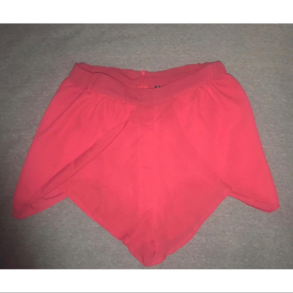 “Red Hot” Short Set - Picture 4 of 4